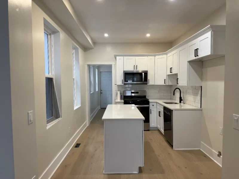White kitchen left spotless after a Super Clean deep cleaning